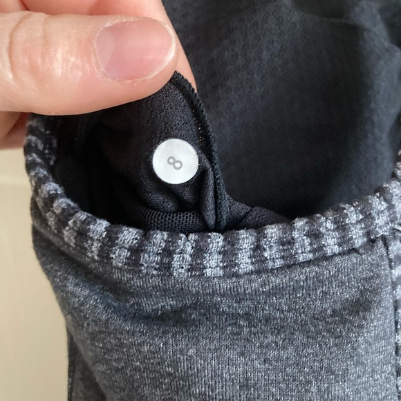Lululemon tank top with super lightweight body fabric - Picture 6 of 7